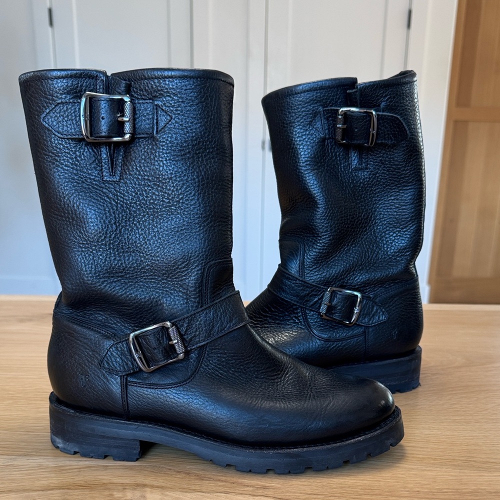 Frye Natalie Mid Lug Engineer boot, shearling lined